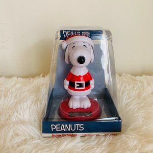 ❗️4/$20 Snoopy Santa solar bobblehead